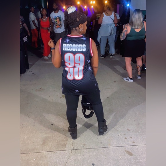 “Cash Money Records 99-00” Bball Graphic Jersey-Size Large - Picture 2 of 6